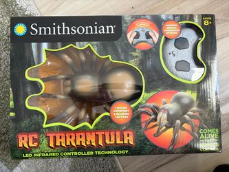 New in Box- Smithsonian RC Tarantula