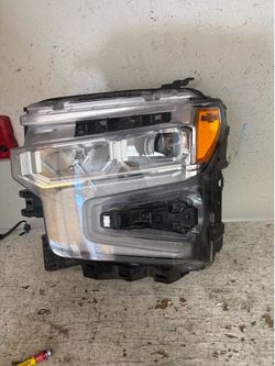 2022. - 2026 chevy silverado left headlight xenon