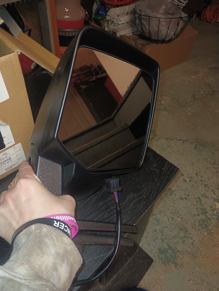 SIDE VIEW MIRROR