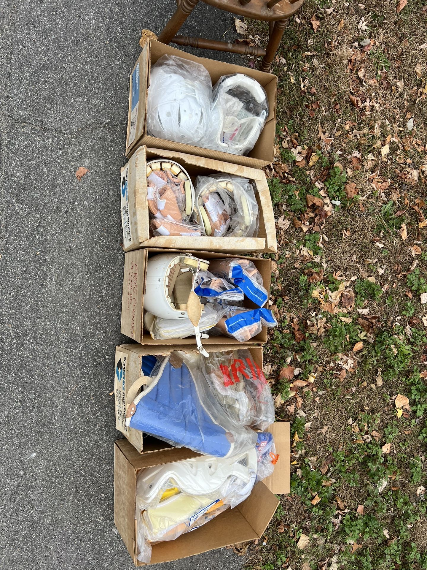 Free, sporting equipment, location, Lindenhurst