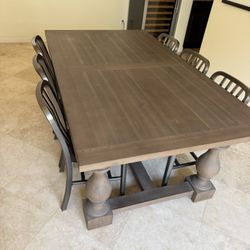 Restoration Hardware Double Pedestal Dining Table, $600