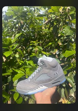 Jordan 5 Retro wolf Grey