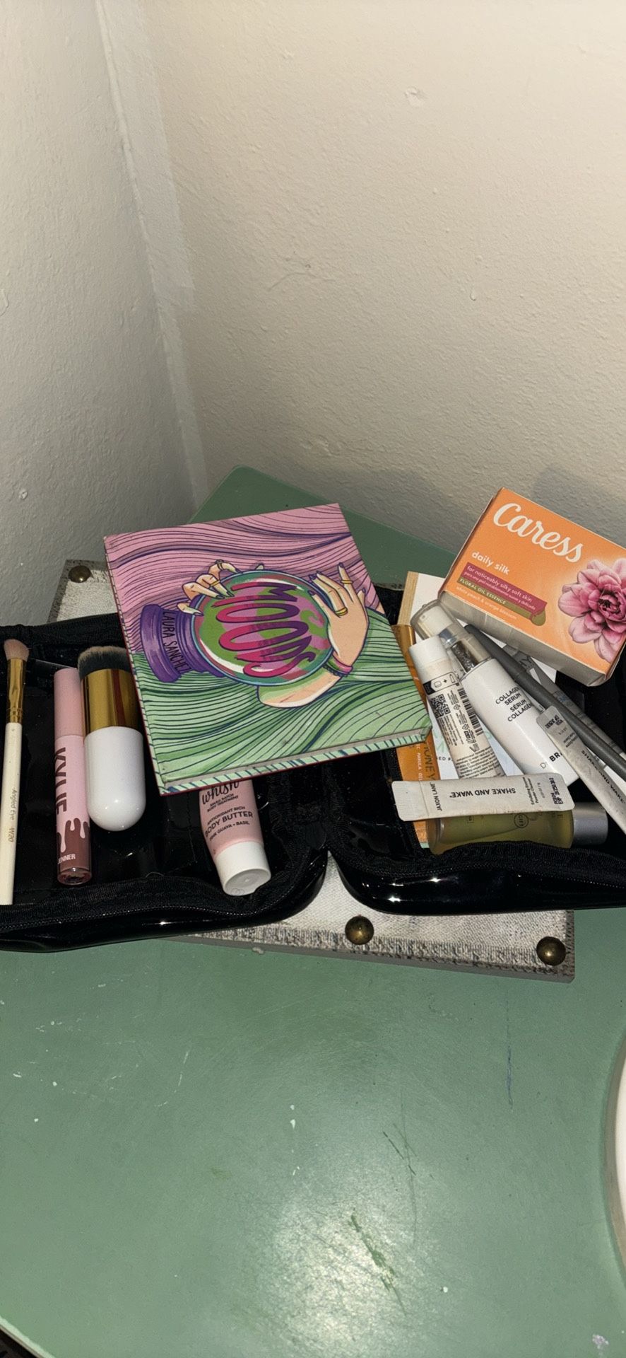 Huge Beauty Bundle Mostly New