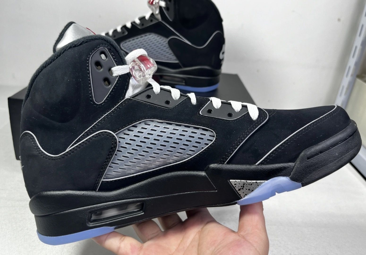 Air Jordan 5 Retro OG ‘Black Metallic Reimagined’