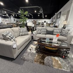 2 Pc Sofa And Loveseat 
