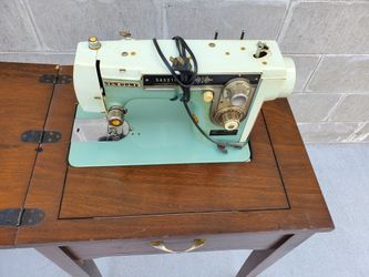 Vintage New Home sewing machine