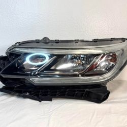 2015 - 2016 HONDA CRV SIDE RH PASSENGER HEADLIGHT OEM