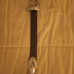 Medium Black & Silver Stylish Belt.