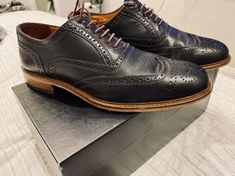 Wingtip Oxford Black Size: 9M 