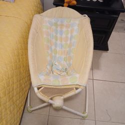 Easy Fold travel Bassinet 