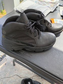 Working boots new size 9 $ 45.00 in Donna inside the city not far from old 83