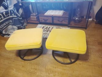 set of stools
