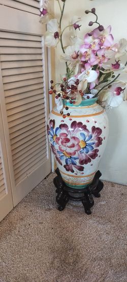 Nice Vintage Hand Painted Made In Italy Ceramic Vase 