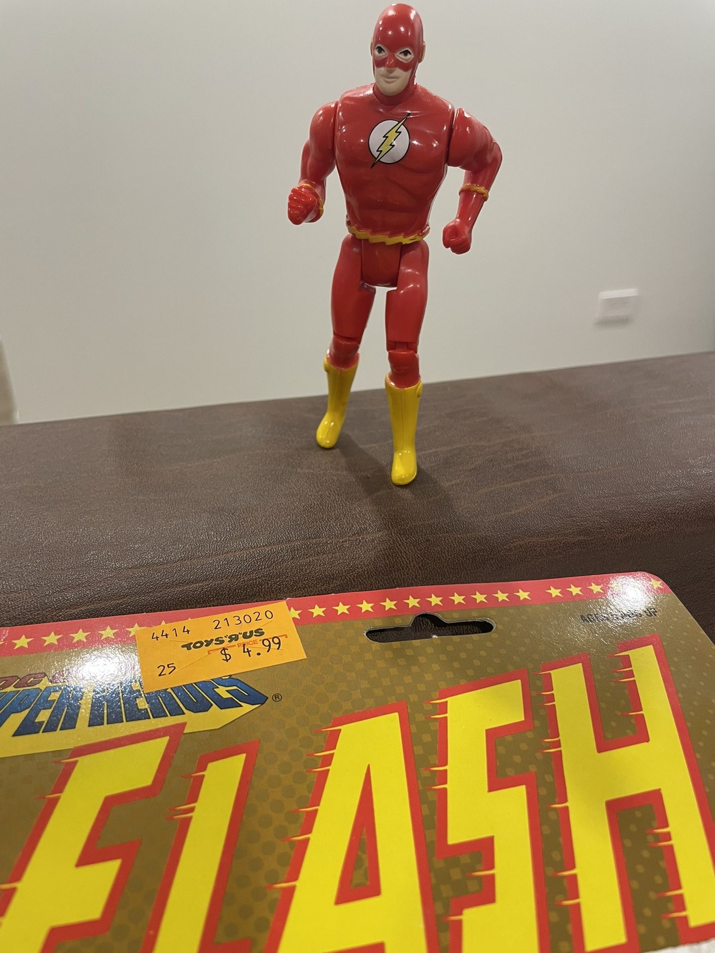 Vintage The Flash Action Figure Running Arm Movement DC Comics Toy Biz 1990