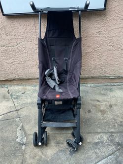 Travel stroller