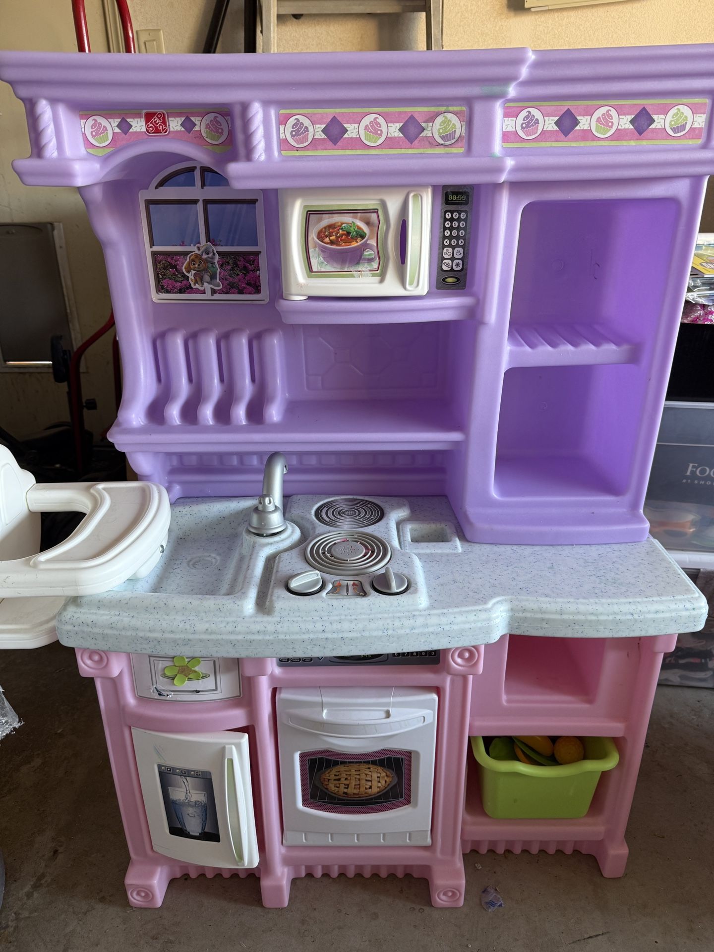 Kids Play Kitchen