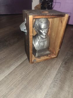 Abel  Lincoln Piggy Bank Or Mini Statue