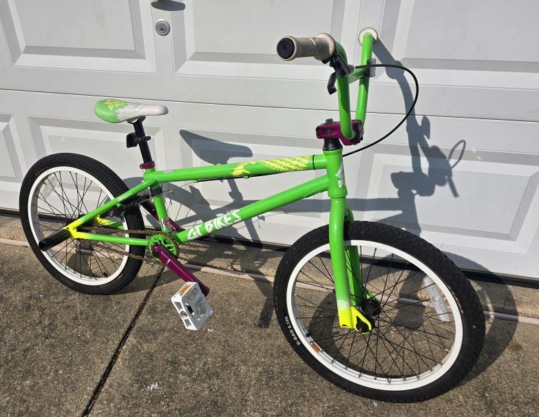 BMX BIKE