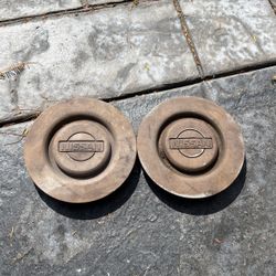 Nissan NX2000 Center Caps
