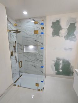 Glass Shower In All The Measures