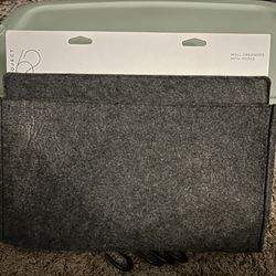 Wall Organizer With Hooks 