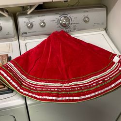 Christmas tree skirt