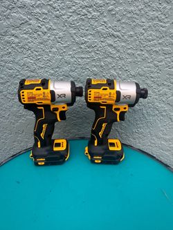 20V MAX XR Cordless Brushless 1/4 in. 3-Speed Impact Driver (Tool-Only) 2