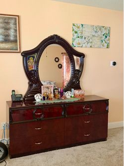 Queen Bedroom Set – Bed Frame, Mattress, Box Spring, Dresser & 2 Nightstands