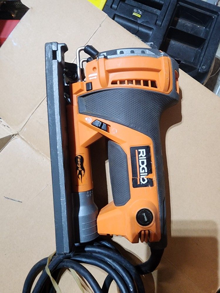 Ridgid R3101 3amp Corded Compact Orbital Jig Saw 120V, no case, no blades