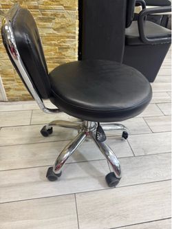 Pedicure stool