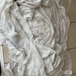 8 SHEER CURTAINS PICK UP TODAY