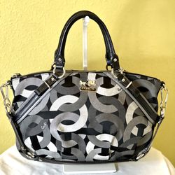 COACH💥RARE-VINTAGE💥CC Canvas Tote #16901