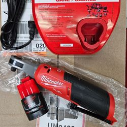 New Milwaukee M12 FUEL High Speed 3/8 Ratchet Kit