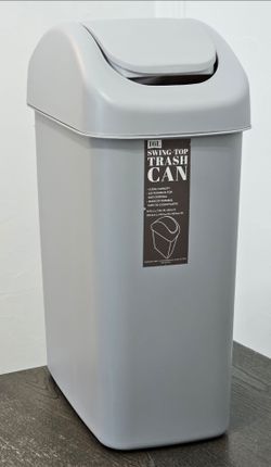 16L Swing-Top Plastic Trash Can. Like New