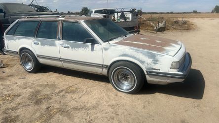 1987 Has New Motor 99miles On The Motor Runs Real Good