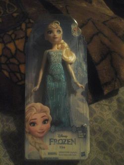 Disney Frozen Elsa doll New still in box
