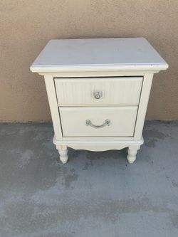 Night stand