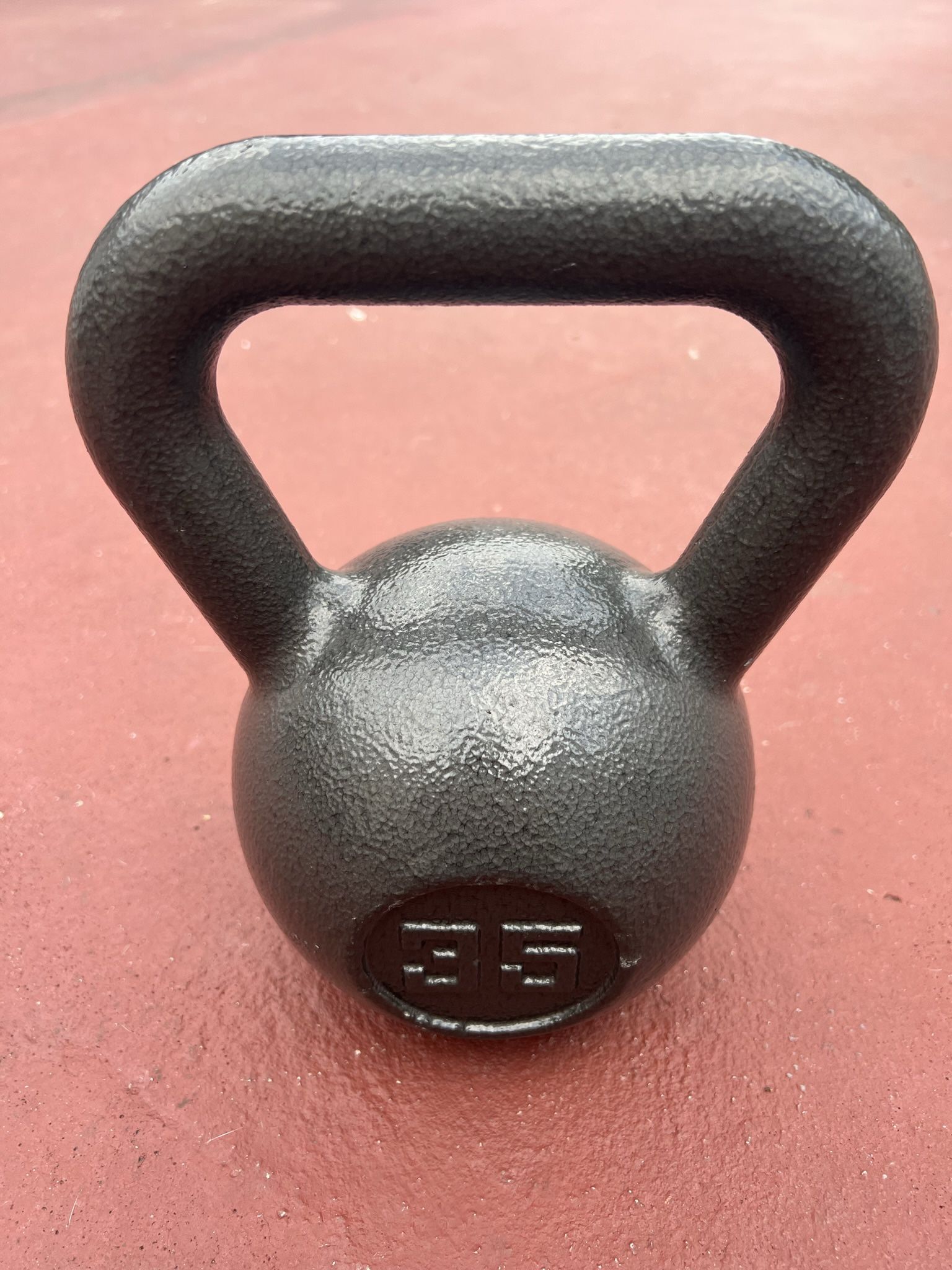 35.lbs X 1 Kettlebell