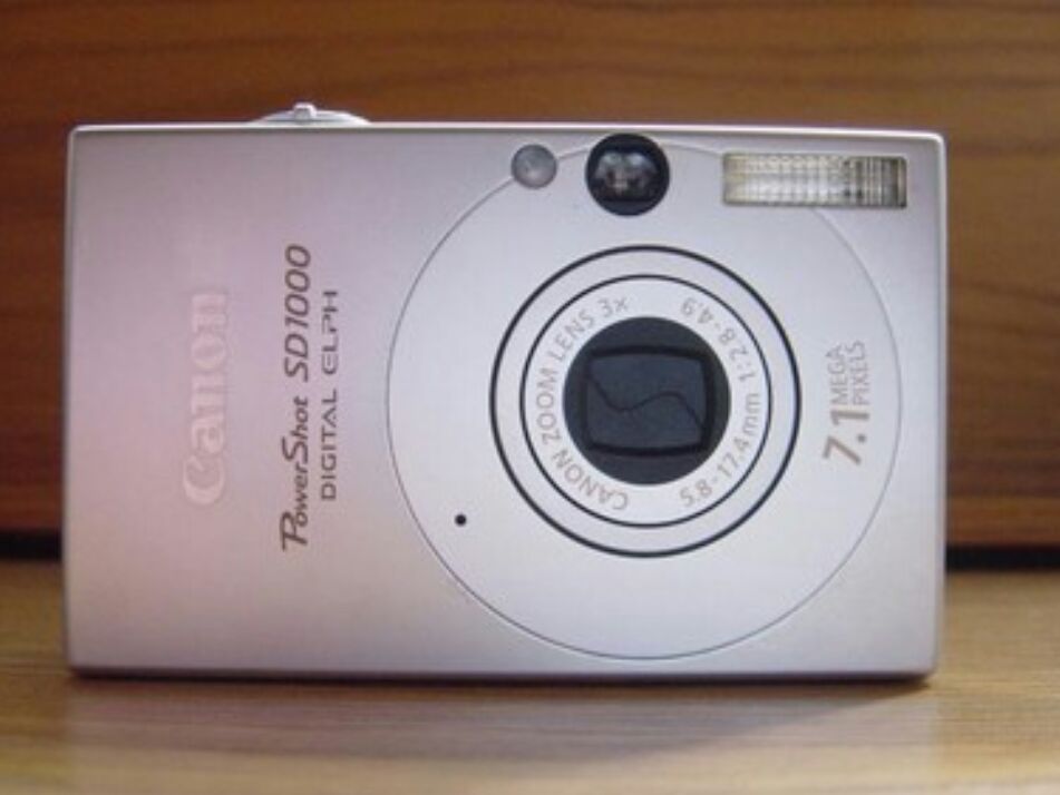 Canon PowerShot SD1000 Digital Camera
