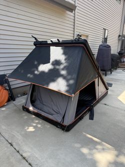 Roofnest Falcon 2 rooftop tent + heated blanket + upgraded mattress