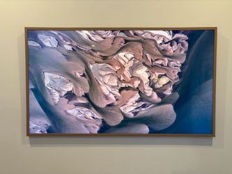 Samsung Frame TV w Modern Teak Bezel - 55in