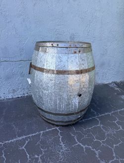 Drum-Shaped Patio Side Table With Removable Lid And Storage