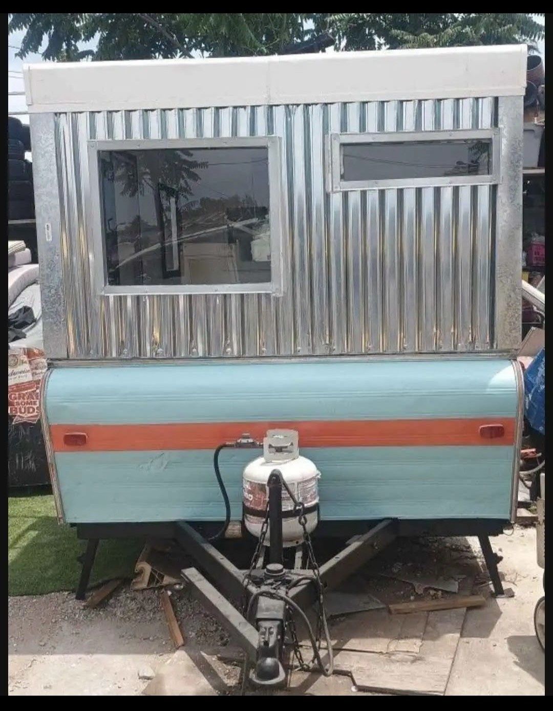 Trailer Vintage Retro Style Bathroom Shower