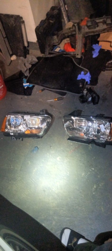 2012 Dodge Charger headlights 