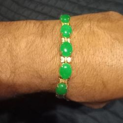 18kt Gold Jade Cabachon Bracelet 