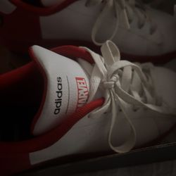 Boys Adidas Spider-Man Shoes Sz 4.5 $25 