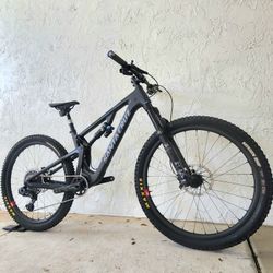 UPGRADED 2018 SANTA CRUZ 5010 CC S KIT WITH CARBON WHEELS AND XX1 AXS ELECTRONIC DRIVETRAIN SIZE S