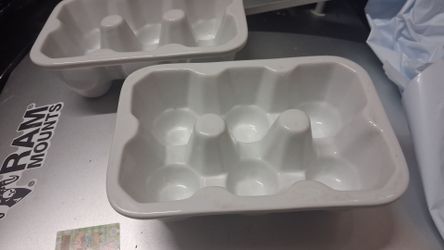 2 ceramic egg holders
