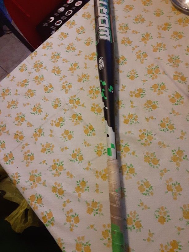 WORTH citilp OFFICIAL SOFTBALL BAT 34/30oz USSSA 1.20BpF $50 FIRM PRICE 328 N 11TH ST 126 LAS VEGAS NV 89101 Sports & Outdoors