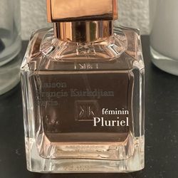 Feminin Pluriel Perfume